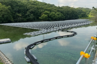 水上太陽光発電とは？ため池を活用するメリット